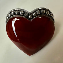 Load image into Gallery viewer, Vintage Sterling Carnelian Heart Ring sz 6
