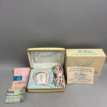 Load image into Gallery viewer, Vintage Lady Sunbeam Shavemaster Electric Shaver (2x6x4.5)
