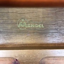 Load image into Gallery viewer, Mengel Oak Desk (31x49x19)
