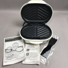Load image into Gallery viewer, Hamilton Beach Health Smart Model #25219 Contact Grill w Drip Tray (10x8x4)
