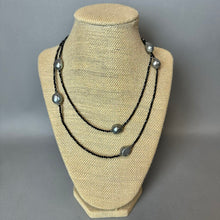 Load image into Gallery viewer, Gray Baroque Pearl Black Spinel Beaded Sterling Clasp Necklace (34")
