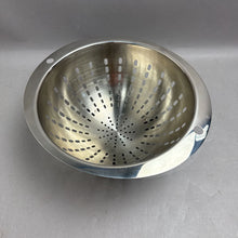 Load image into Gallery viewer, Oneida Stainless Steel Strainer (5x11x10)
