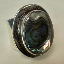 Load image into Gallery viewer, Vintage Signed Sterling Abalone Ring sz 8

