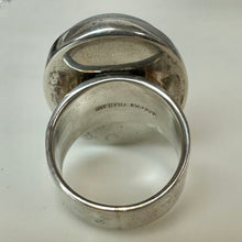 Load image into Gallery viewer, Vintage Solid Sterling Oval Statement Ring sz 7
