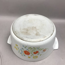 Load image into Gallery viewer, Corning Ware Wildflower Range Topper 5 Qt
