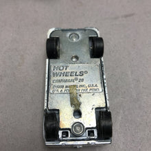 Load image into Gallery viewer, Vintage 2 Hot Wheels Redline 1968 Chaparral 2G Enamel White US Grand Prix Car (2.5")
