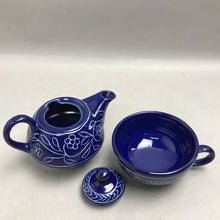 Load image into Gallery viewer, Nesting Teapot &amp; Mug For One Single Serving Blue w/White Etching (5")
