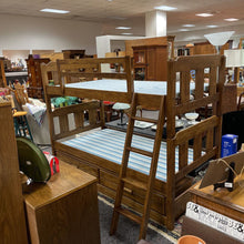 Load image into Gallery viewer, Bunk Bed w/ Ladder (63x81x43)
