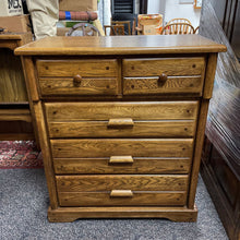 Load image into Gallery viewer, Dresser 4 Drawer (43x38x19)

