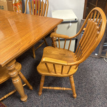 Load image into Gallery viewer, Oak Kitchen Table (30x61x38) w/ 4 Chairs 20" Leaf
