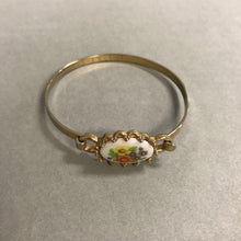 Load image into Gallery viewer, Avon Goldtone Floral Cabochon Bracelet &amp; Ring Set
