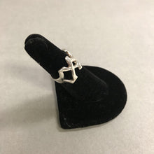 Load image into Gallery viewer, Sterling XXX Ring sz 6
