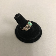 Load image into Gallery viewer, Sterling Wire &amp; Turquoise Ring sz 6

