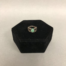 Load image into Gallery viewer, Sterling Wire &amp; Turquoise Ring sz 6
