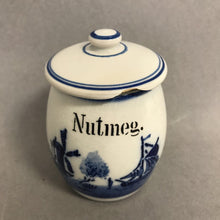 Load image into Gallery viewer, Vintage Germany Nutmeg Jar With Lid (3&quot;)(As Is)
