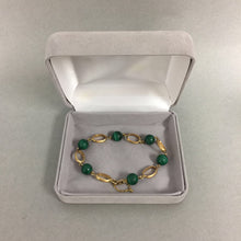Load image into Gallery viewer, 14K Gold Oval Link Malachite Bead Bracelet (15.2g)
