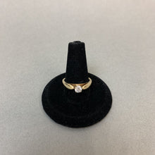 Load image into Gallery viewer, 14K Gold Diamond Engagement Ring sz 7 (4.2g)
