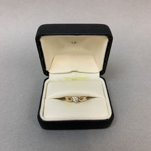 Load image into Gallery viewer, 14K Gold Diamond Engagement Ring sz 7 (4.2g)
