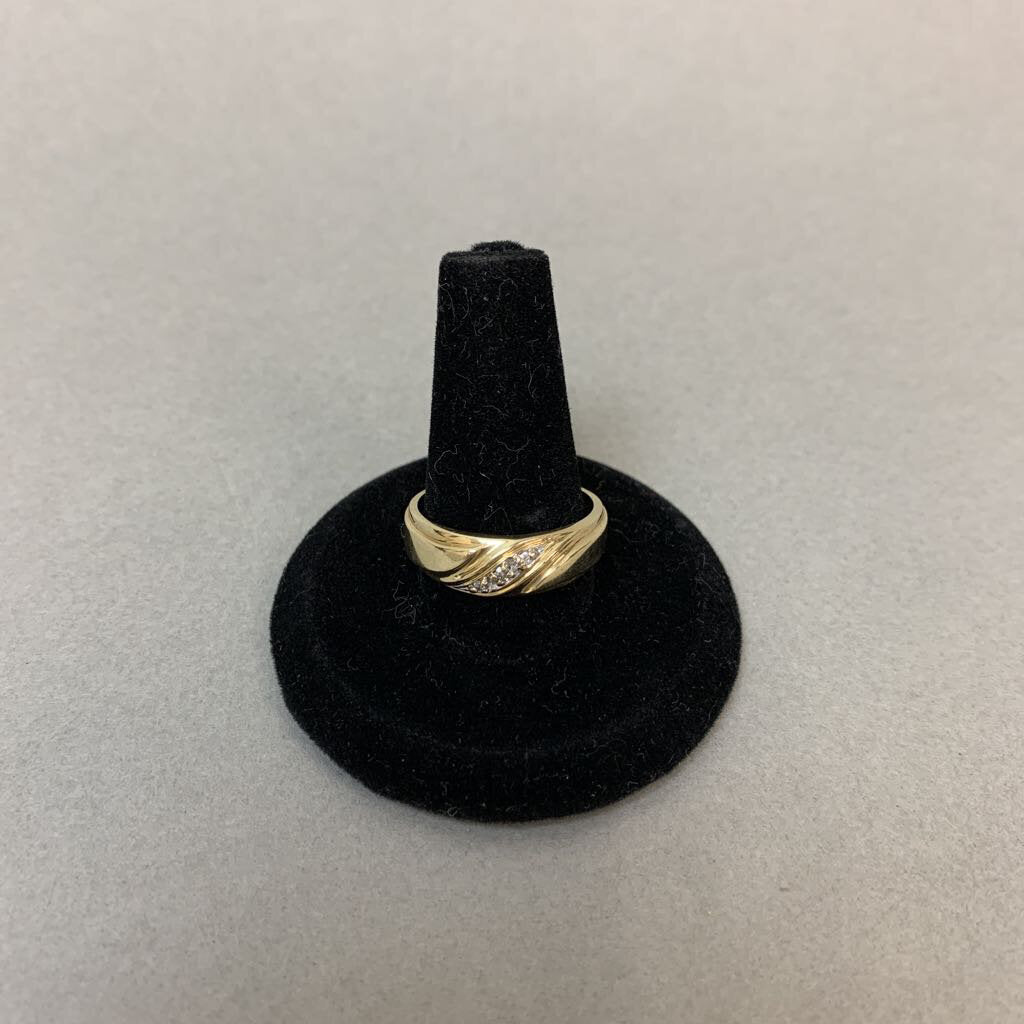 10K Gold Diamond Men's Ring sz 8 (3.2g)