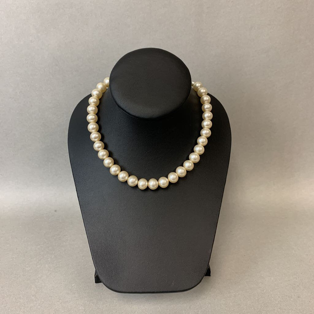 Vintage Faux Pearl Choker Necklace