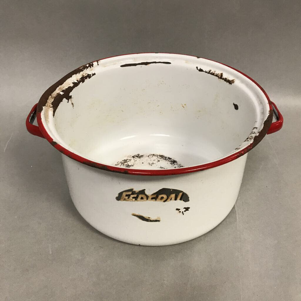 Leaded: Vintage Unmarked White Enamel Cooking Pot