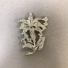 Load image into Gallery viewer, Vintage Silvertone Large Rhinestone Floral Pin (AS-IS)
