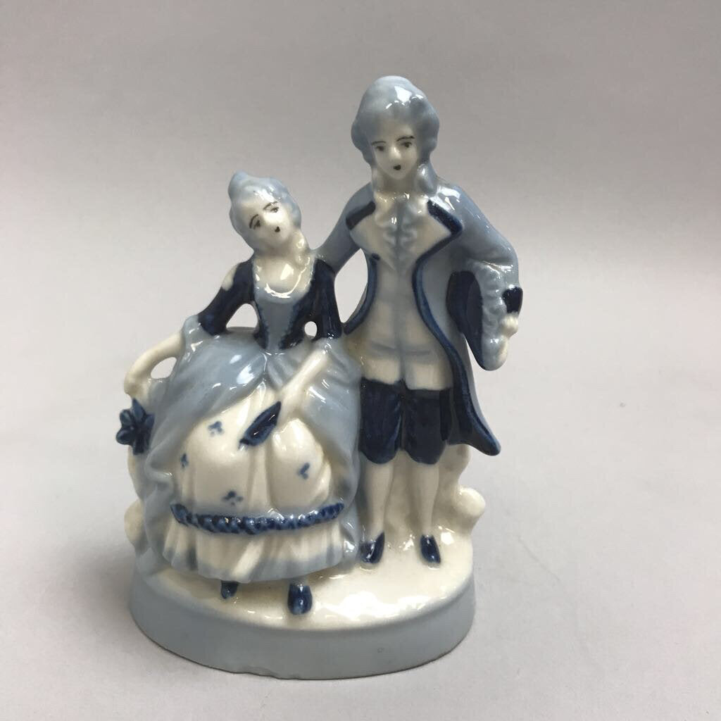 Collectable Victorian Porcelain Figurines blue/white, Japan