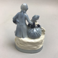 Load image into Gallery viewer, Vintage Japan Porcelain Victorian Colonial Couple Figurine Blue &amp; White (5.5&quot;)
