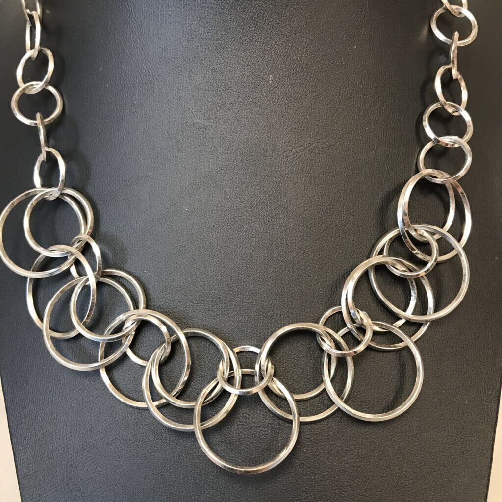 Lia Sophia Silvertone Interlocking Rings Necklace – Main  display picture 3