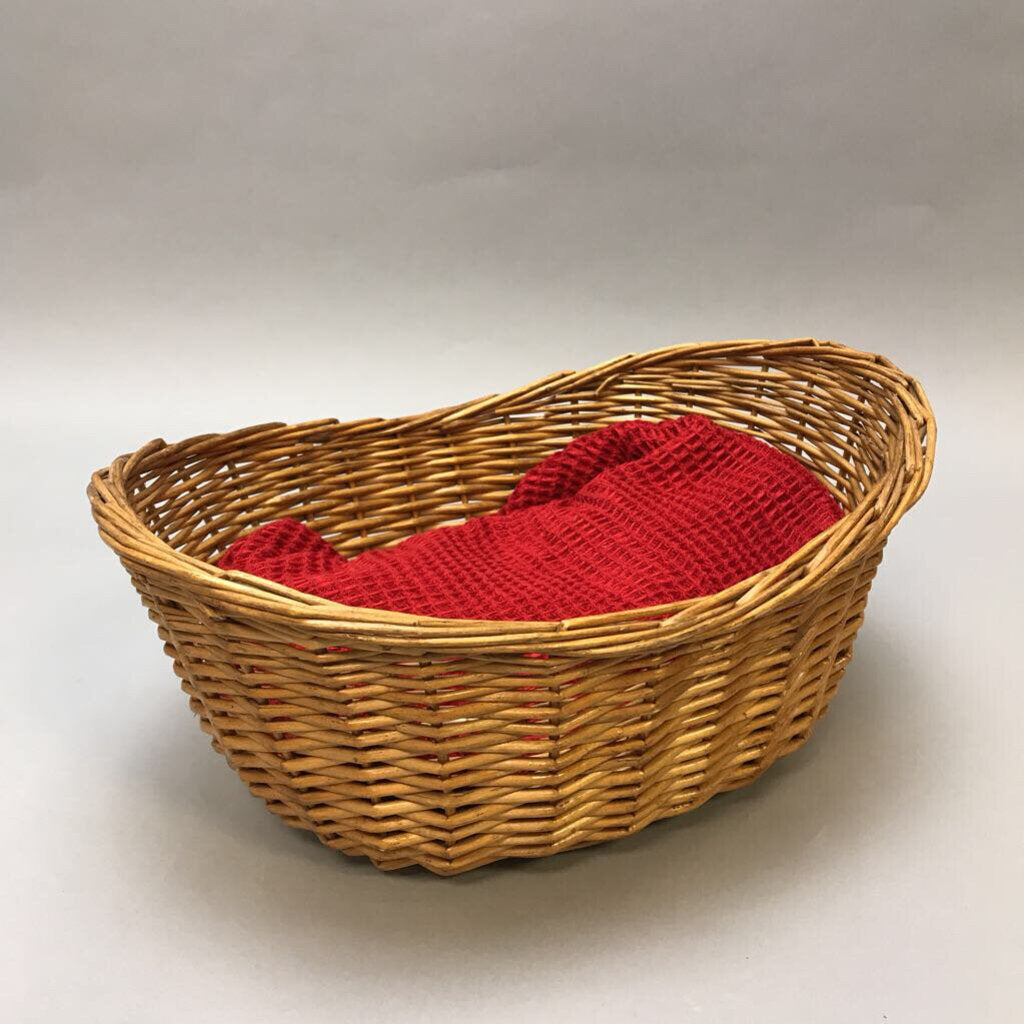 Bread Basket w Red Towel & Warming Pillow (12)