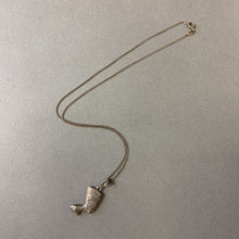 Load image into Gallery viewer, Vintage Sterling Queen Nefertiti Pendant on 18&quot; Chain
