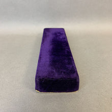 Load image into Gallery viewer, Vintage Coro Purple Velvet Bracelet Box (1x8x2&quot;)
