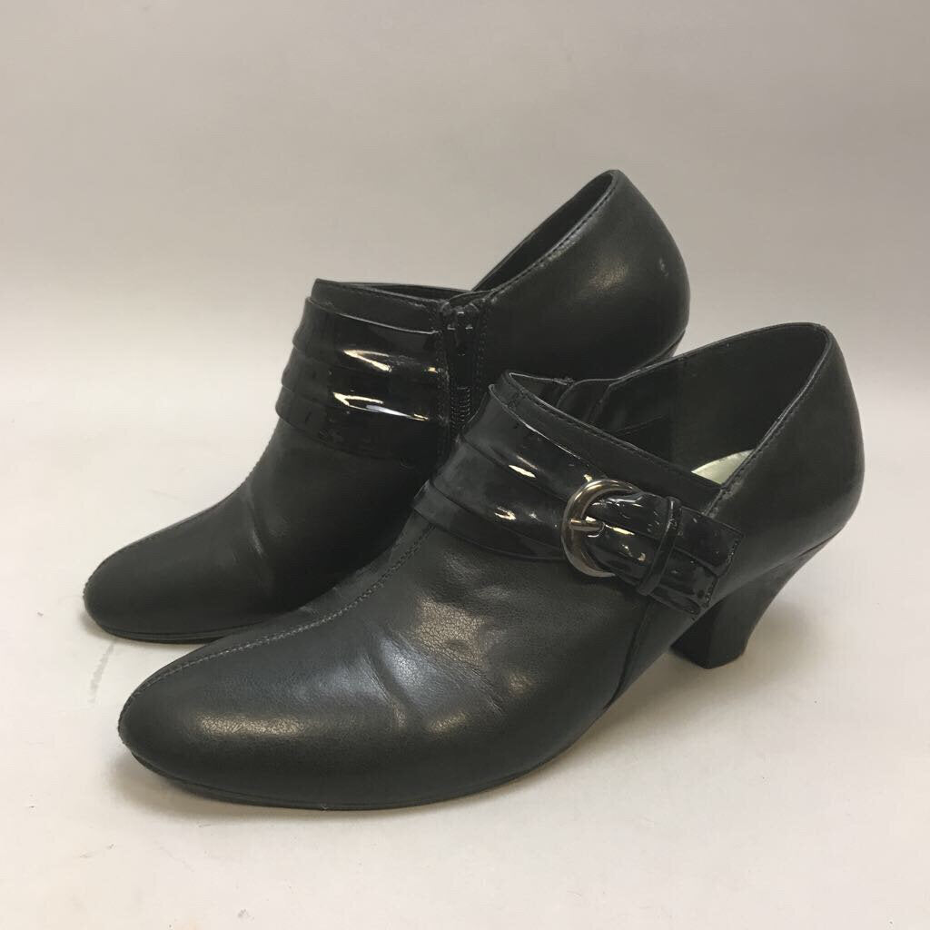 Black Glossy Buckle Ankle Boots (Size 7.5)