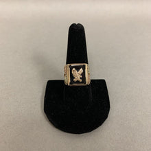 Load image into Gallery viewer, 10K Black Hills Gold Onyx Eagle Ring sz 9 (7.1g)

