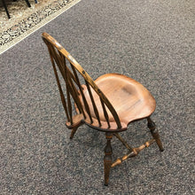 Load image into Gallery viewer, Wood Chair (36x20x18)
