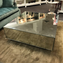 Load image into Gallery viewer, Glass Mirror Coffee Table (18x48x48)
