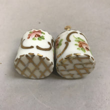 Load image into Gallery viewer, Vintage Porcelain French Covered Table Lighter Made in France (2&quot;)
