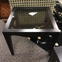 Load image into Gallery viewer, Black End Table w/ Glass Top (24x28x28)
