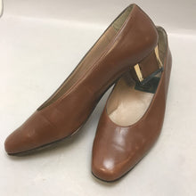 Load image into Gallery viewer, Mario Troise Italy Brown Leather Gold Accents (As Is) (Sz 7/37)
