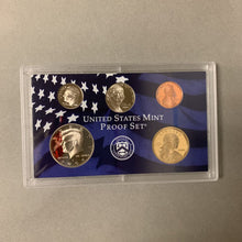 Load image into Gallery viewer, 2006 US Mint Proof &amp; State Quarters Proof Set
