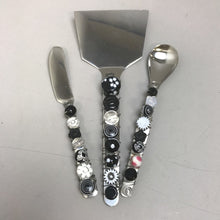 Load image into Gallery viewer, Stainless Steel 3 Piece Beaded Serving Set
