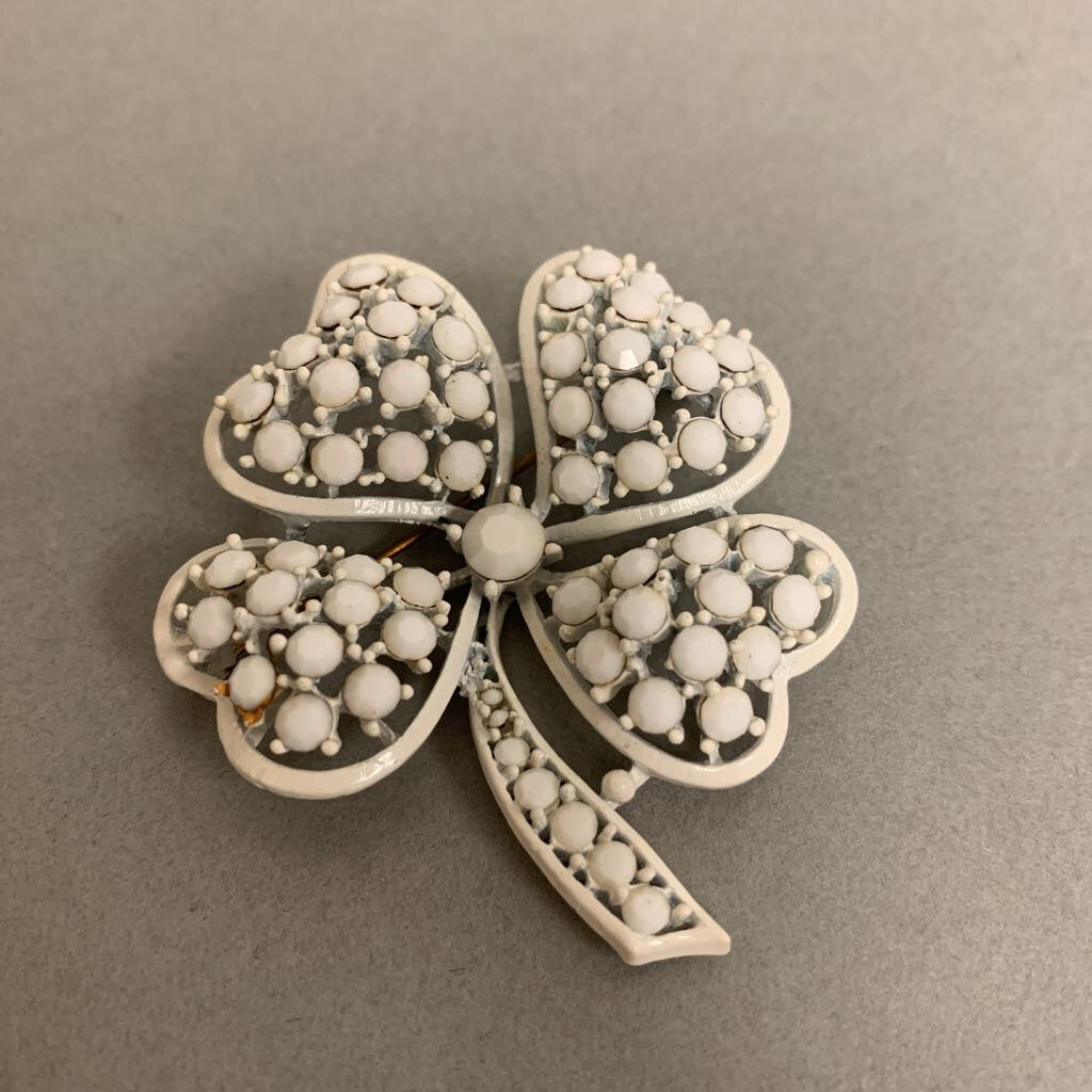 Vintage Lisner White Enamel Rhinestone Clover Brooch Pin 