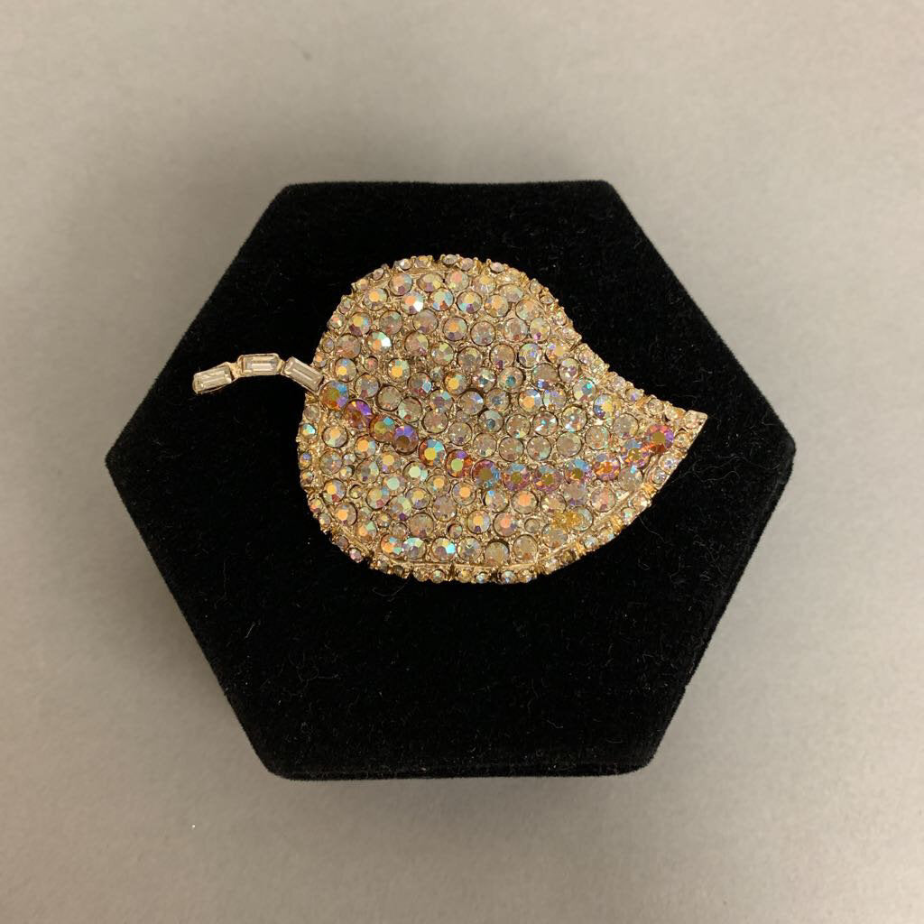 VINTAGE HOBE RHINESTONE LEAF PIN. ABSOLUTELY BEAUTIFUL. 3 orders