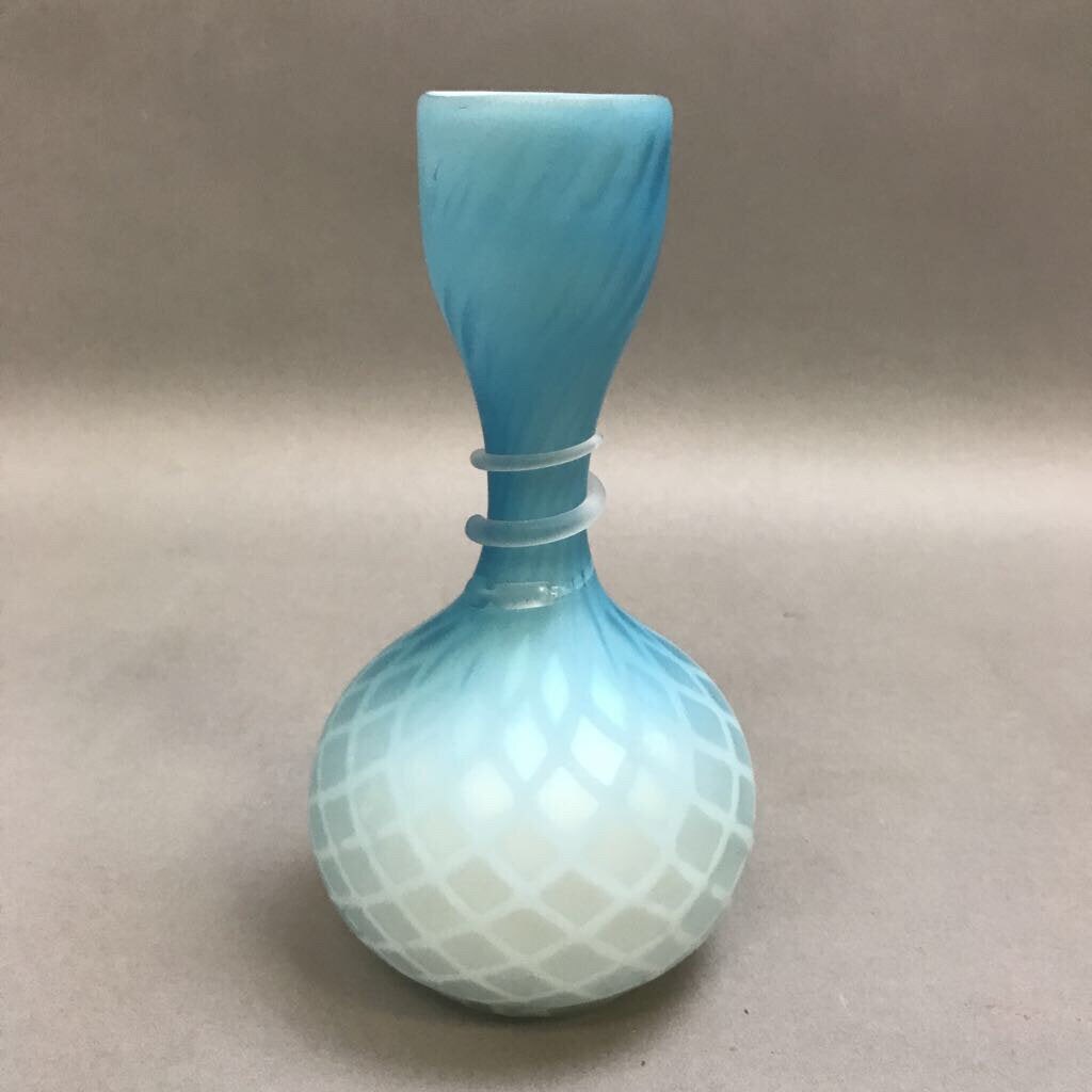 Victorian Era Blue Mop Diamond Quilted Satin Art Glass Vase (7