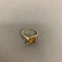 Load image into Gallery viewer, 10K Gold Topaz Art Deco Ring sz 4 (2.3g)
