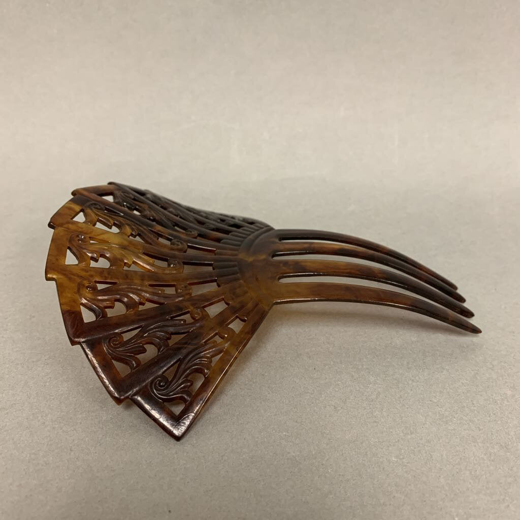 Vintage Faux Tortoiseshell popular Manilla Hair Comb