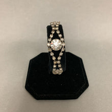 Load image into Gallery viewer, Vintage Clear Rhinestone Bracelet (6.75&quot;)
