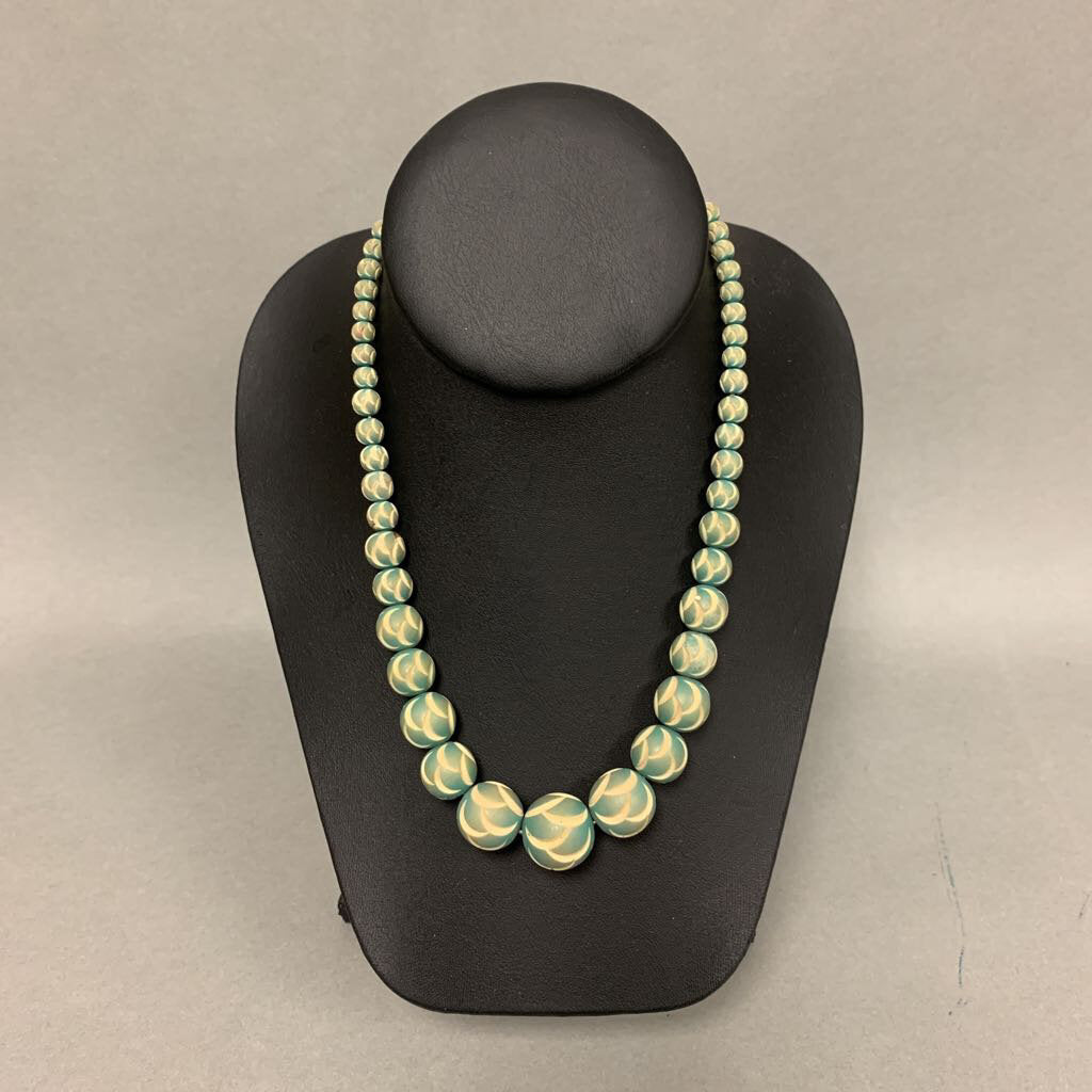 Vintage Green Over Carved Bone Graduated Bead Necklace (18