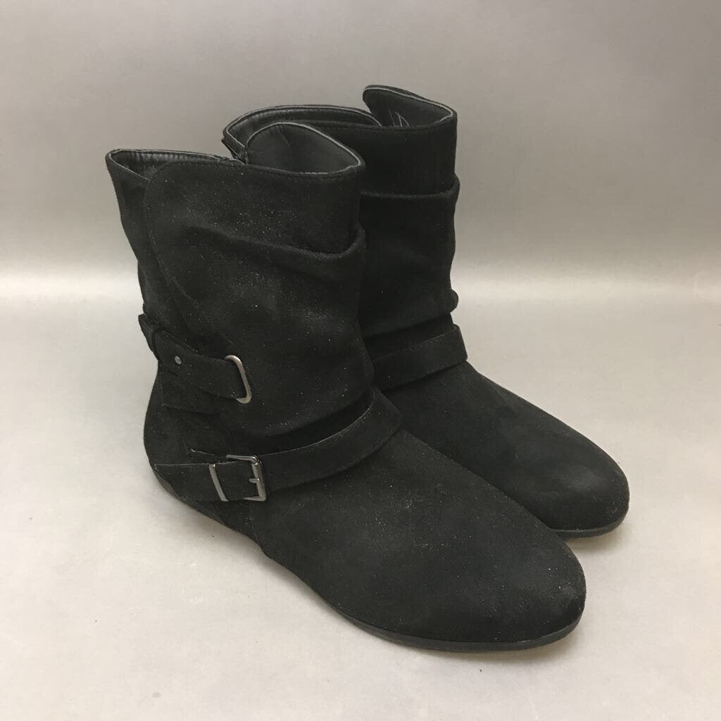 ID Required Black Faux Leather Boots sz 11