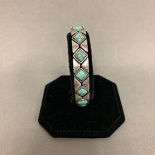 Load image into Gallery viewer, Silvertone Faux Turquoise Link Stretch Bracelet
